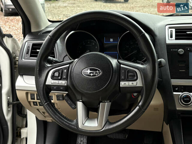 Белый Субару Аутбек, объемом двигателя 2.5 л и пробегом 198 тыс. км за 13700 $, фото 11 на Automoto.ua
