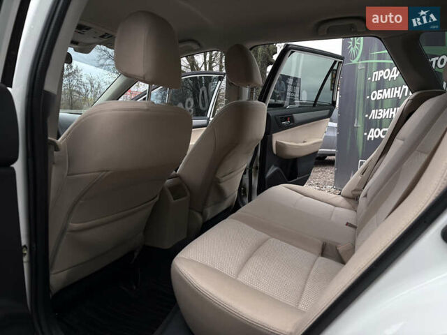 Белый Субару Аутбек, объемом двигателя 2.5 л и пробегом 198 тыс. км за 13700 $, фото 9 на Automoto.ua