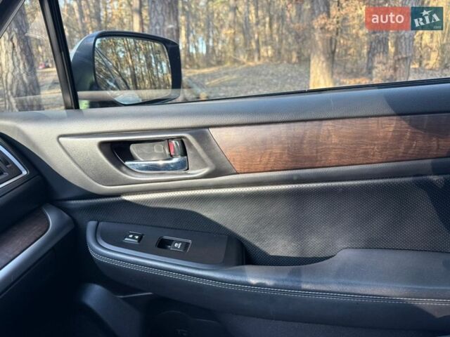 Белый Субару Аутбек, объемом двигателя 2.5 л и пробегом 160 тыс. км за 18300 $, фото 22 на Automoto.ua