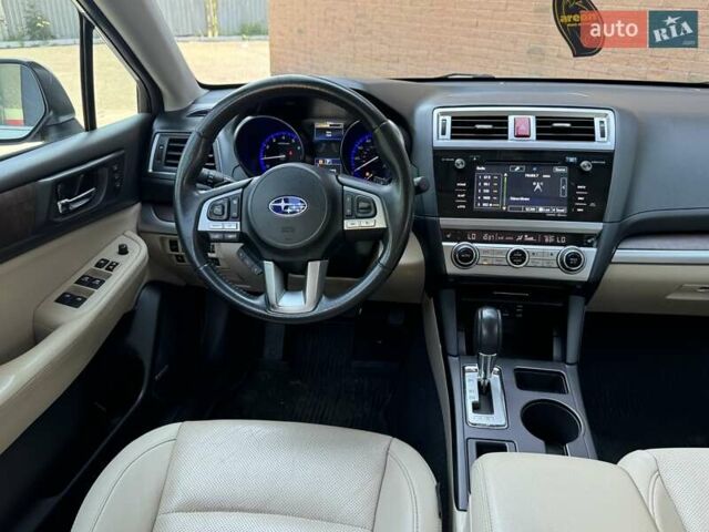 Белый Субару Аутбек, объемом двигателя 2.5 л и пробегом 190 тыс. км за 15999 $, фото 20 на Automoto.ua