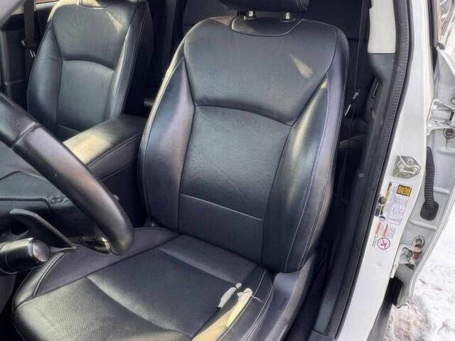 Белый Субару Аутбек, объемом двигателя 2.5 л и пробегом 57 тыс. км за 6500 $, фото 8 на Automoto.ua