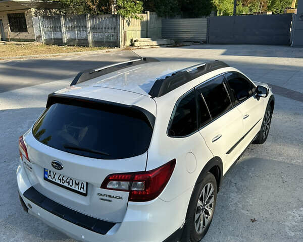 Білий Субару Аутбек, об'ємом двигуна 2.5 л та пробігом 105 тис. км за 21800 $, фото 6 на Automoto.ua