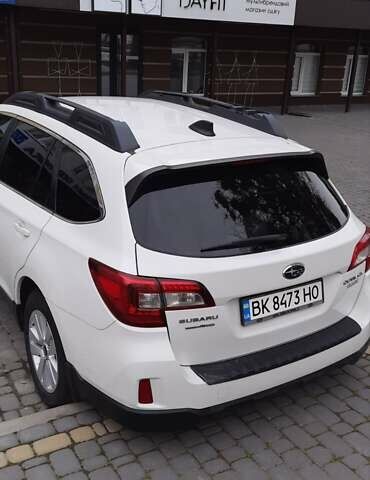 Білий Субару Аутбек, об'ємом двигуна 2.5 л та пробігом 140 тис. км за 13300 $, фото 14 на Automoto.ua