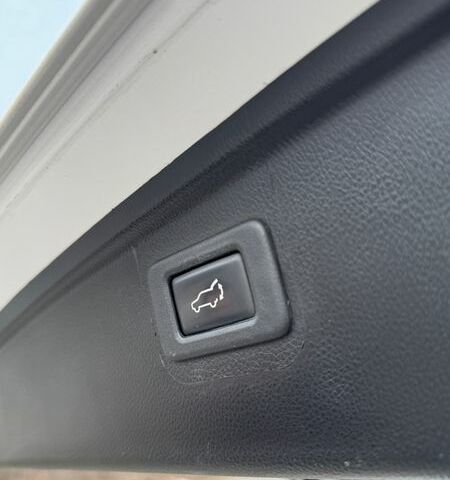 Белый Субару Аутбек, объемом двигателя 2.5 л и пробегом 182 тыс. км за 15400 $, фото 32 на Automoto.ua