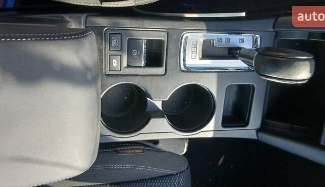 Білий Субару Аутбек, об'ємом двигуна 2.5 л та пробігом 101 тис. км за 9800 $, фото 23 на Automoto.ua