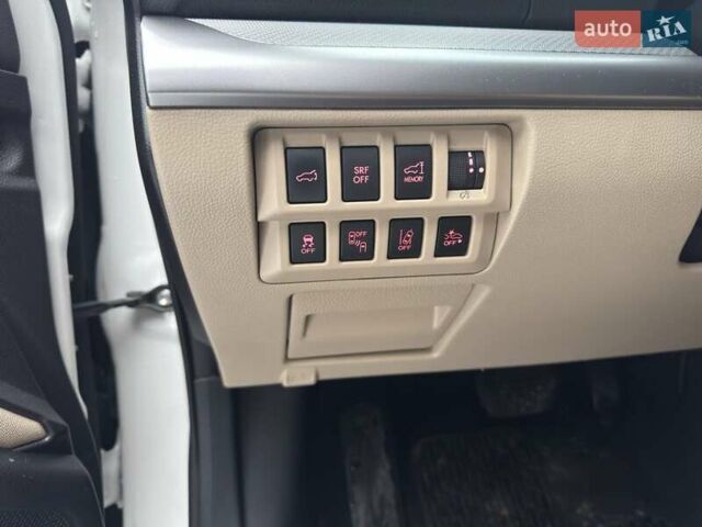 Белый Субару Аутбек, объемом двигателя 2.5 л и пробегом 177 тыс. км за 16500 $, фото 21 на Automoto.ua