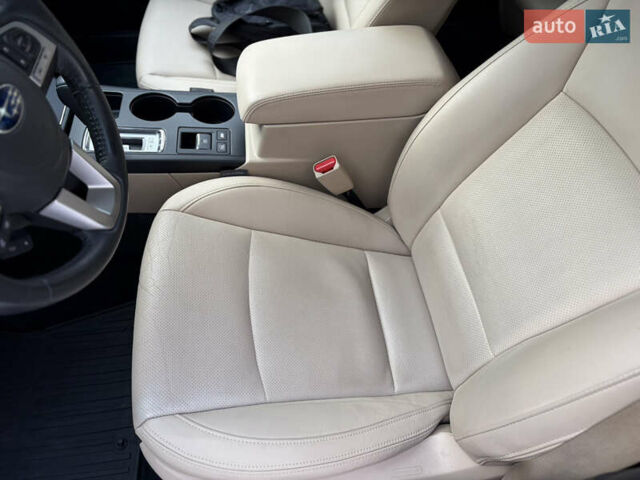 Белый Субару Аутбек, объемом двигателя 2.5 л и пробегом 173 тыс. км за 16900 $, фото 24 на Automoto.ua