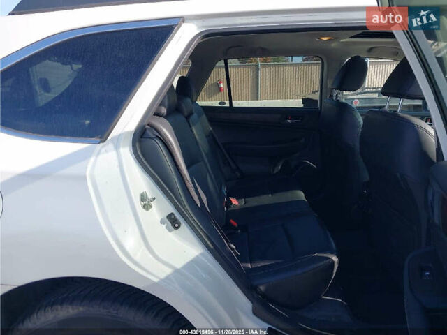 Белый Субару Аутбек, объемом двигателя 2.46 л и пробегом 170 тыс. км за 2700 $, фото 7 на Automoto.ua