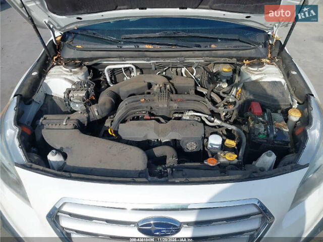 Белый Субару Аутбек, объемом двигателя 2.46 л и пробегом 170 тыс. км за 2700 $, фото 9 на Automoto.ua