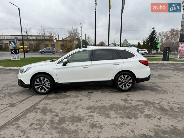 Белый Субару Аутбек, объемом двигателя 2 л и пробегом 263 тыс. км за 15200 $, фото 10 на Automoto.ua