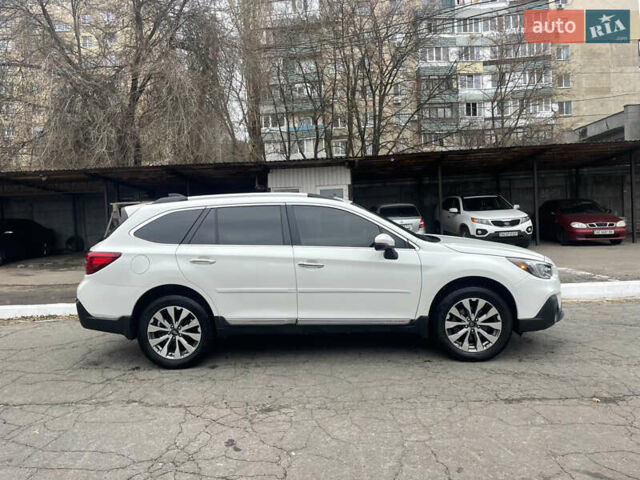 Білий Субару Аутбек, об'ємом двигуна 2.5 л та пробігом 134 тис. км за 17900 $, фото 4 на Automoto.ua