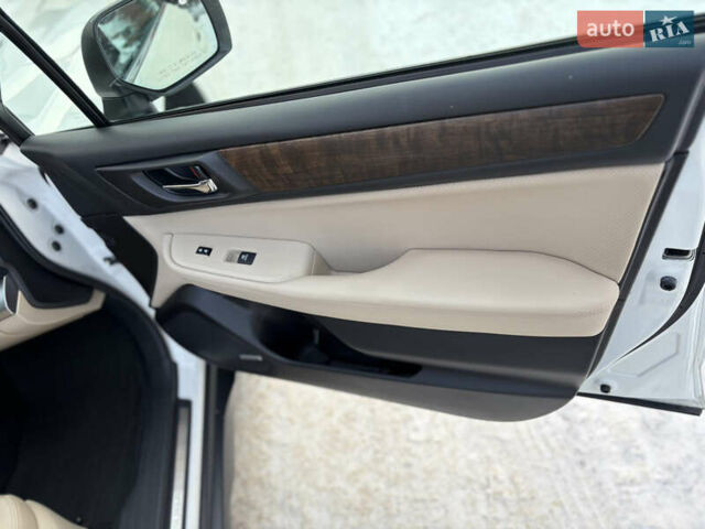 Белый Субару Аутбек, объемом двигателя 2.5 л и пробегом 173 тыс. км за 16900 $, фото 33 на Automoto.ua