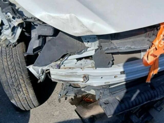 Белый Субару Аутбек, объемом двигателя 2.5 л и пробегом 101 тыс. км за 9800 $, фото 21 на Automoto.ua