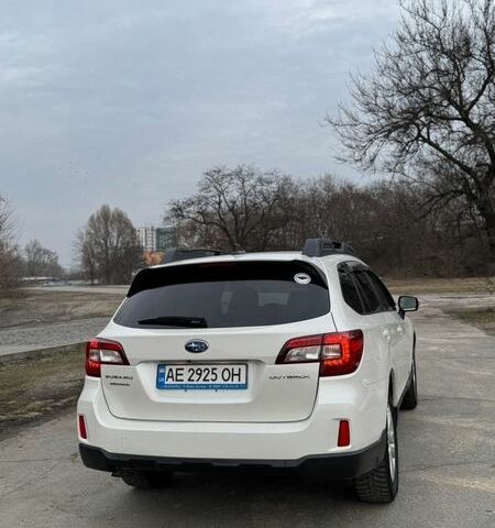 Белый Субару Аутбек, объемом двигателя 2.5 л и пробегом 182 тыс. км за 15400 $, фото 10 на Automoto.ua