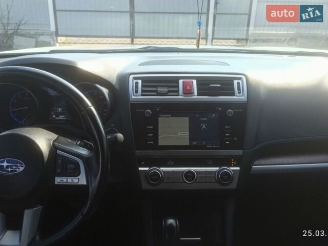 Білий Субару Аутбек, об'ємом двигуна 2.5 л та пробігом 154 тис. км за 16900 $, фото 18 на Automoto.ua