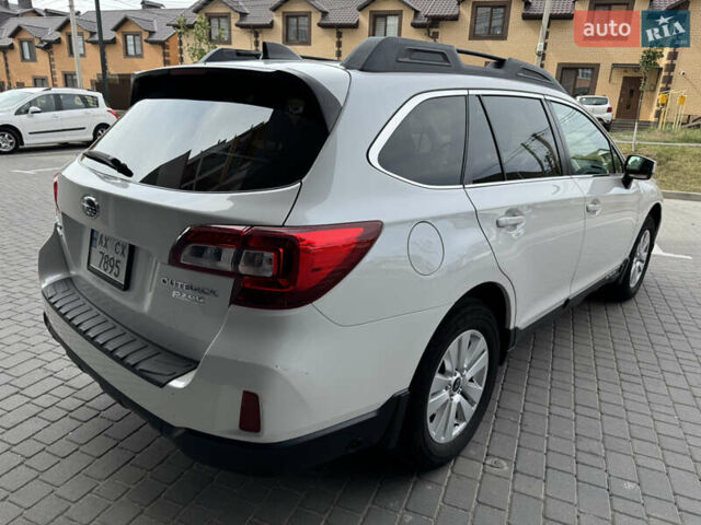 Білий Субару Аутбек, об'ємом двигуна 2.5 л та пробігом 141 тис. км за 16500 $, фото 5 на Automoto.ua