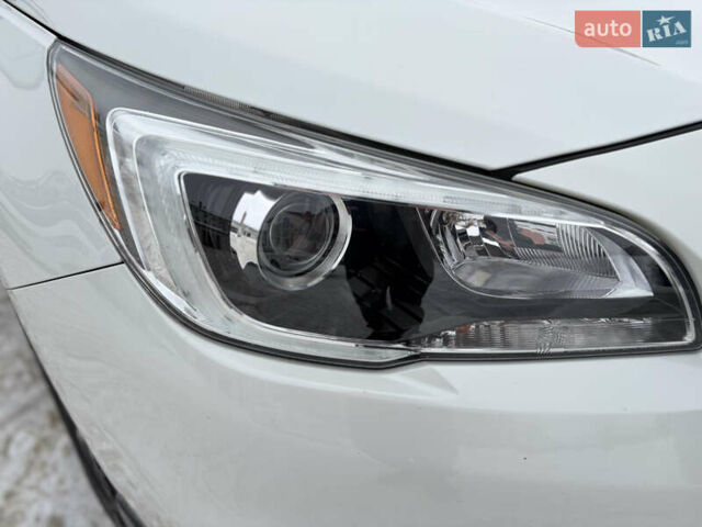 Белый Субару Аутбек, объемом двигателя 2.5 л и пробегом 173 тыс. км за 16900 $, фото 64 на Automoto.ua