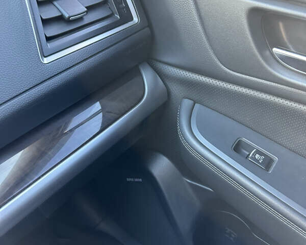 Білий Субару Аутбек, об'ємом двигуна 2.5 л та пробігом 105 тис. км за 20900 $, фото 45 на Automoto.ua