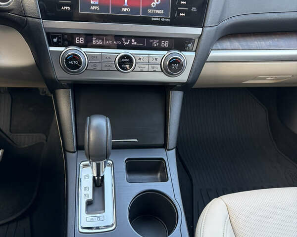 Белый Субару Аутбек, объемом двигателя 2.5 л и пробегом 173 тыс. км за 16900 $, фото 45 на Automoto.ua