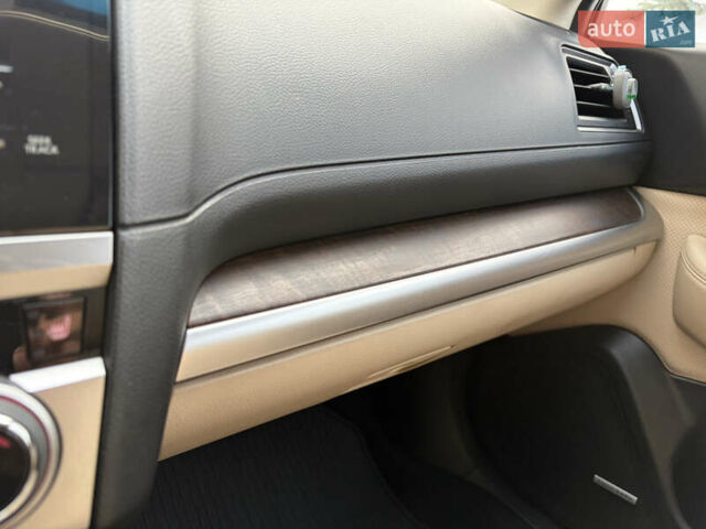 Белый Субару Аутбек, объемом двигателя 2.5 л и пробегом 173 тыс. км за 16900 $, фото 56 на Automoto.ua