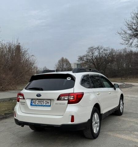 Белый Субару Аутбек, объемом двигателя 2.5 л и пробегом 182 тыс. км за 15400 $, фото 8 на Automoto.ua