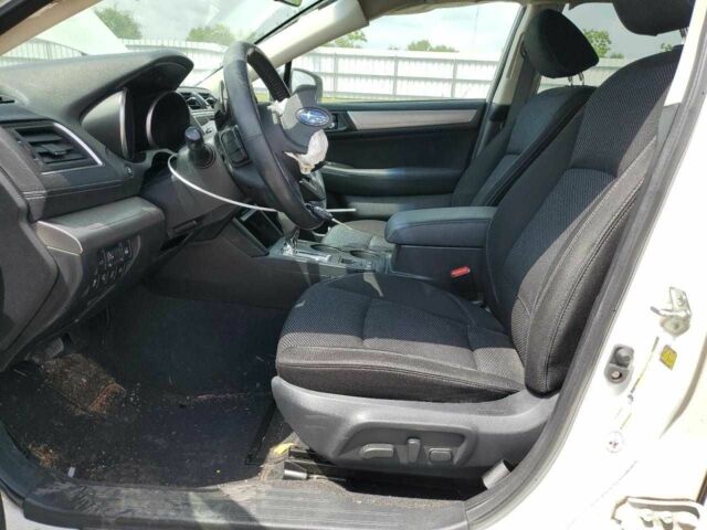 Белый Субару Аутбек, объемом двигателя 2.5 л и пробегом 101 тыс. км за 9800 $, фото 6 на Automoto.ua