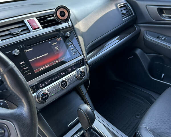 Білий Субару Аутбек, об'ємом двигуна 2.5 л та пробігом 105 тис. км за 21800 $, фото 16 на Automoto.ua