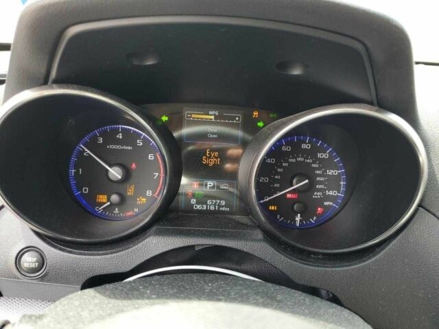 Белый Субару Аутбек, объемом двигателя 2.5 л и пробегом 101 тыс. км за 9800 $, фото 8 на Automoto.ua