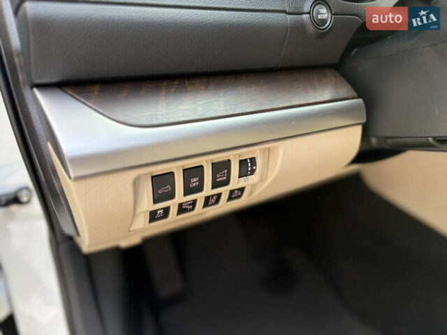 Белый Субару Аутбек, объемом двигателя 2.5 л и пробегом 173 тыс. км за 16900 $, фото 20 на Automoto.ua