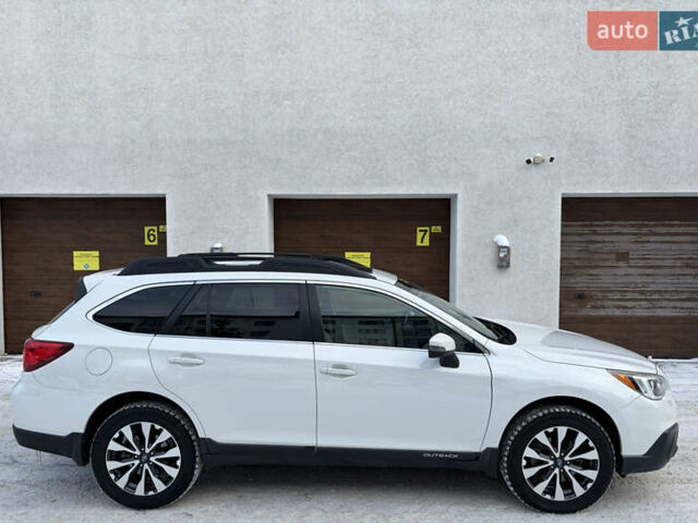 Белый Субару Аутбек, объемом двигателя 2.5 л и пробегом 173 тыс. км за 16900 $, фото 6 на Automoto.ua