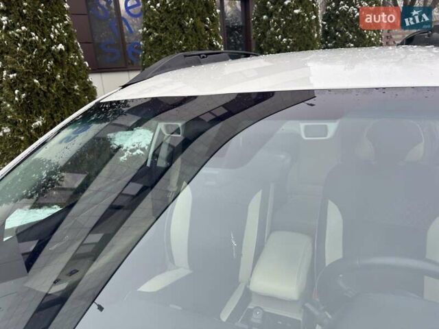 Белый Субару Аутбек, объемом двигателя 2.5 л и пробегом 177 тыс. км за 16500 $, фото 11 на Automoto.ua