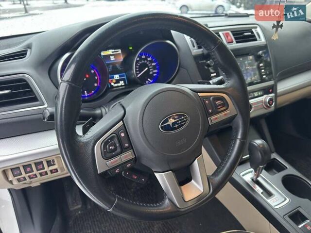 Белый Субару Аутбек, объемом двигателя 2.5 л и пробегом 177 тыс. км за 16500 $, фото 16 на Automoto.ua