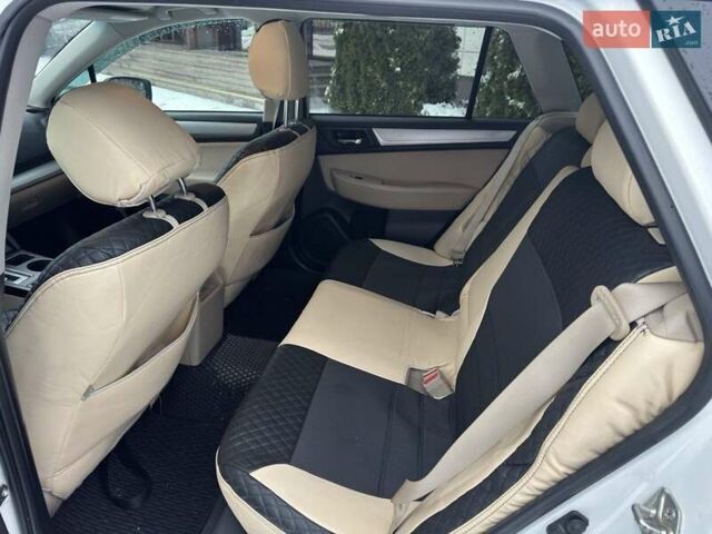 Белый Субару Аутбек, объемом двигателя 2.5 л и пробегом 177 тыс. км за 16500 $, фото 12 на Automoto.ua