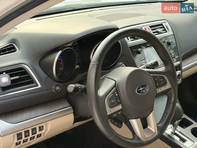 Белый Субару Аутбек, объемом двигателя 2.5 л и пробегом 173 тыс. км за 16900 $, фото 51 на Automoto.ua