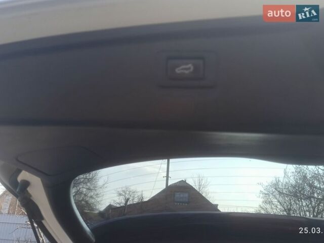Білий Субару Аутбек, об'ємом двигуна 2.5 л та пробігом 154 тис. км за 16900 $, фото 25 на Automoto.ua