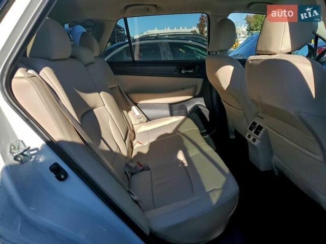 Белый Субару Аутбек, объемом двигателя 3.63 л и пробегом 50 тыс. км за 2200 $, фото 9 на Automoto.ua