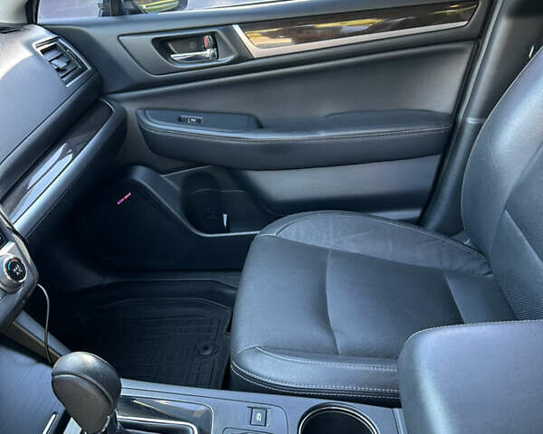 Білий Субару Аутбек, об'ємом двигуна 2.5 л та пробігом 105 тис. км за 20900 $, фото 30 на Automoto.ua