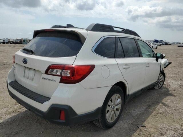 Белый Субару Аутбек, объемом двигателя 2.5 л и пробегом 101 тыс. км за 9800 $, фото 2 на Automoto.ua