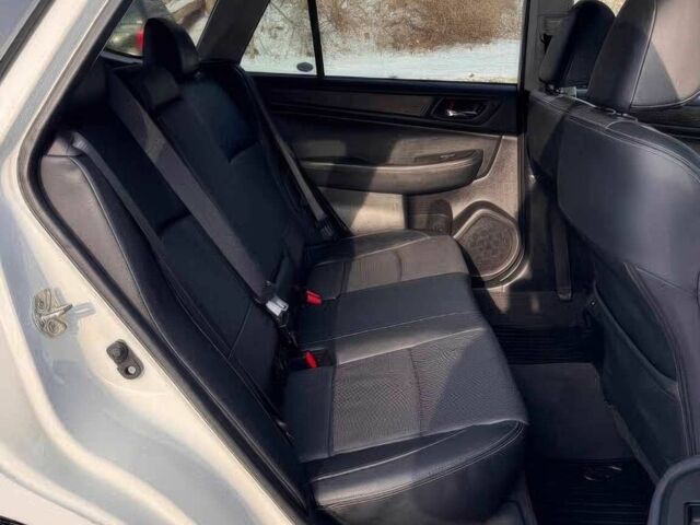 Белый Субару Аутбек, объемом двигателя 2.5 л и пробегом 57 тыс. км за 6500 $, фото 9 на Automoto.ua