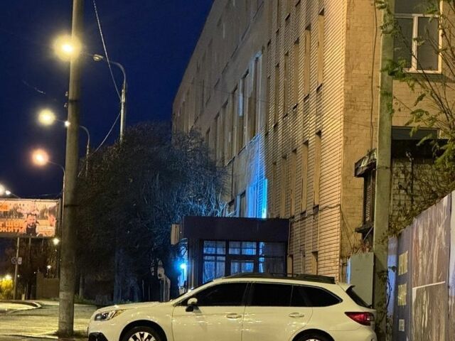 Белый Субару Аутбек, объемом двигателя 2.46 л и пробегом 160 тыс. км за 17600 $, фото 20 на Automoto.ua