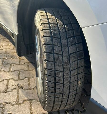 Белый Субару Аутбек, объемом двигателя 2.5 л и пробегом 119 тыс. км за 15300 $, фото 5 на Automoto.ua