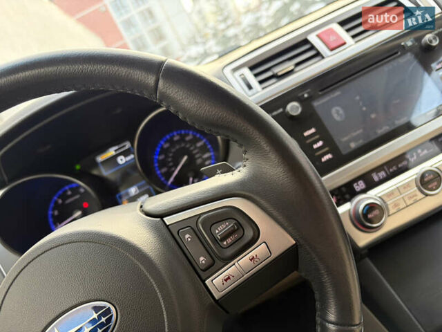 Белый Субару Аутбек, объемом двигателя 2.5 л и пробегом 173 тыс. км за 16900 $, фото 53 на Automoto.ua