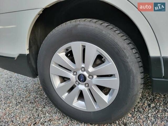 Белый Субару Аутбек, объемом двигателя 2.5 л и пробегом 105 тыс. км за 14999 $, фото 42 на Automoto.ua