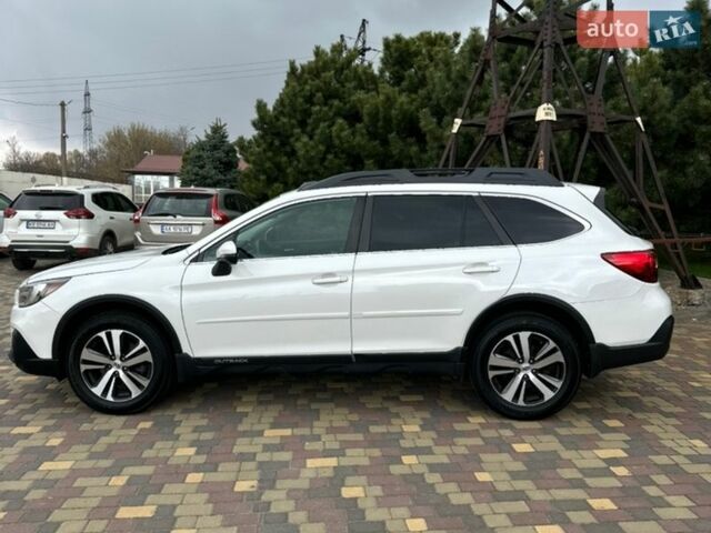 Белый Субару Аутбек, объемом двигателя 2.5 л и пробегом 79 тыс. км за 17600 $, фото 6 на Automoto.ua