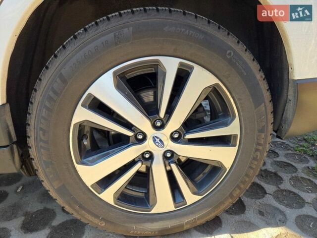 Белый Субару Аутбек, объемом двигателя 2.5 л и пробегом 77 тыс. км за 23000 $, фото 37 на Automoto.ua