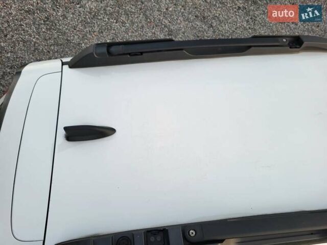 Белый Субару Аутбек, объемом двигателя 2.5 л и пробегом 105 тыс. км за 14999 $, фото 32 на Automoto.ua