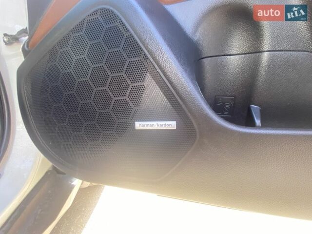 Білий Субару Аутбек, об'ємом двигуна 2.5 л та пробігом 166 тис. км за 19500 $, фото 29 на Automoto.ua