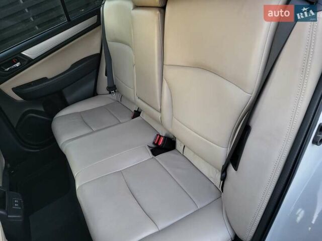 Белый Субару Аутбек, объемом двигателя 2.5 л и пробегом 105 тыс. км за 14999 $, фото 20 на Automoto.ua