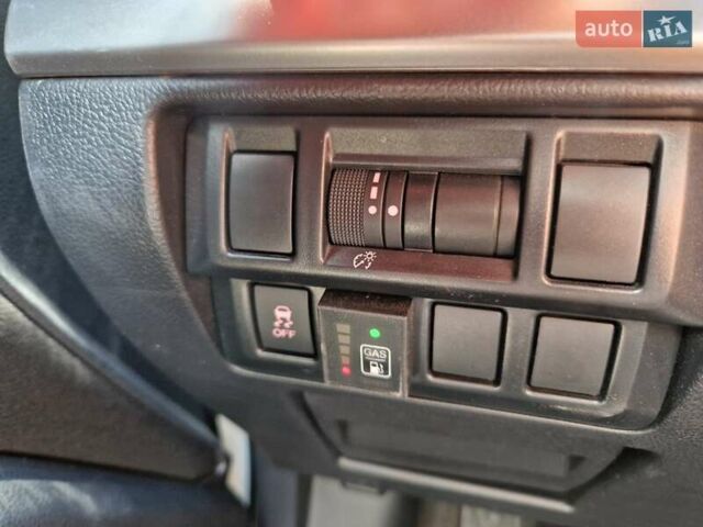 Белый Субару Аутбек, объемом двигателя 2.5 л и пробегом 123 тыс. км за 14800 $, фото 17 на Automoto.ua