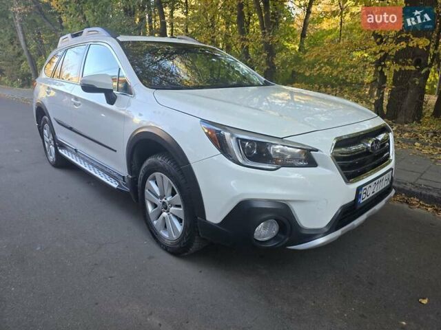 Белый Субару Аутбек, объемом двигателя 2.5 л и пробегом 116 тыс. км за 18900 $, фото 10 на Automoto.ua
